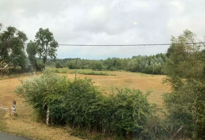 ベッドアンドブレックファースト Les Lucioles