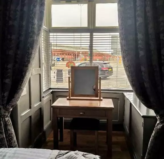 ベッドアンドブレックファースト The Edinburgh Castle
