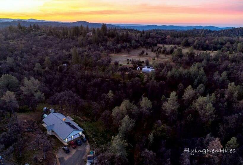 ベッドアンドブレックファースト Engvadonia Yosemite B And B