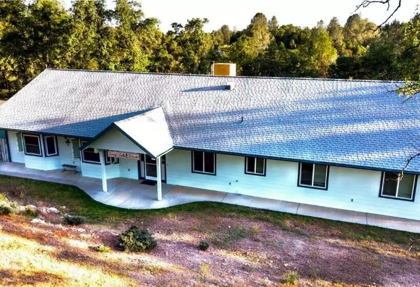 Aamiaismajoitus (B&B) Engvadonia Yosemite B And B