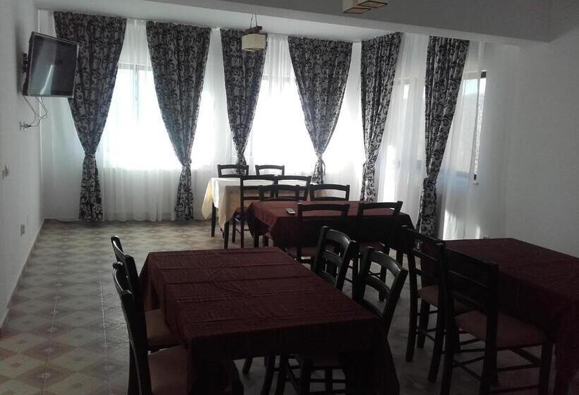 فندق Pensiunea Drumul Voievozilor