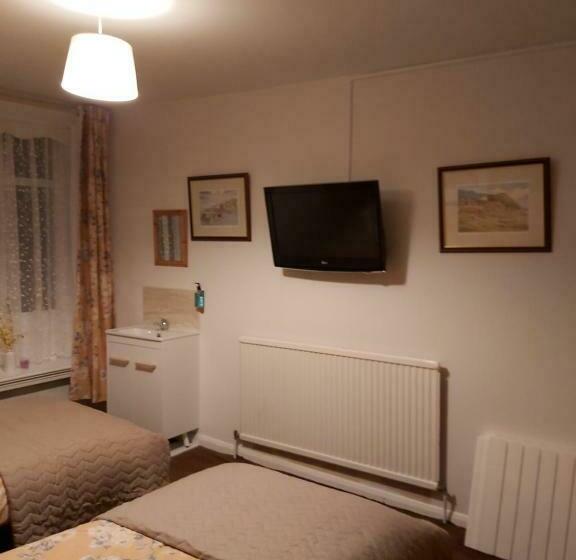 ホテル The White Swan