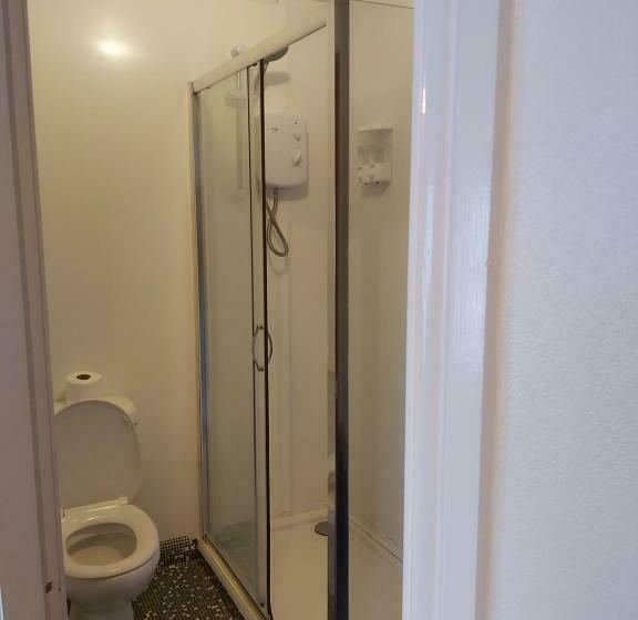 ホテル The White Swan