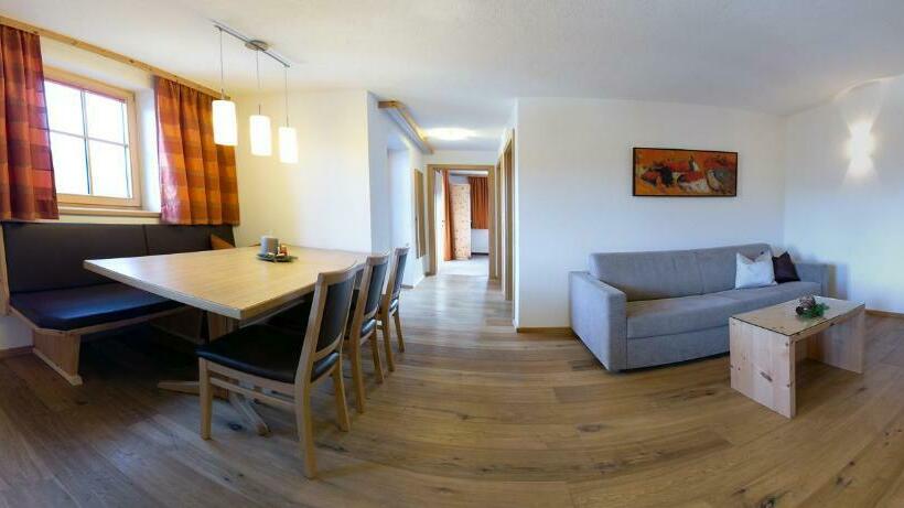 펜션 Dorfblick Fiss   Apartments & Rooms