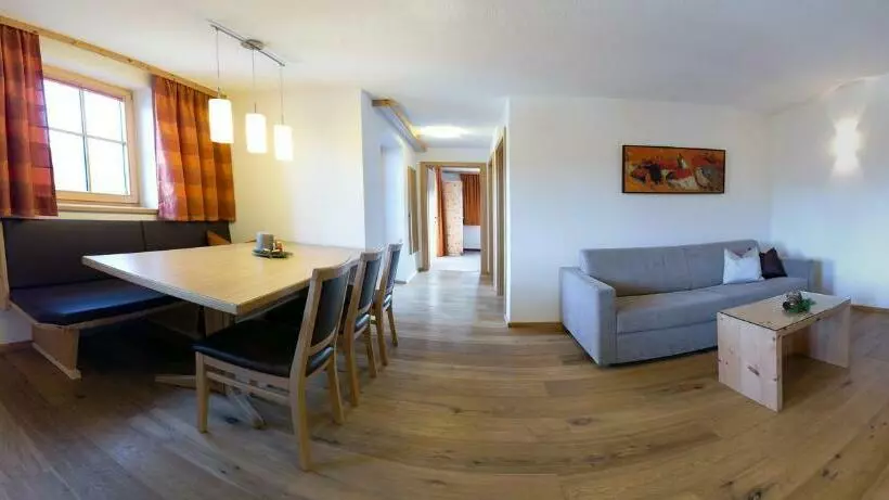 Majatalo Dorfblick Fiss   Apartments & Rooms
