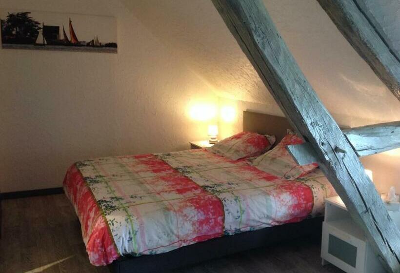 פנסיון La Bicoque En Puisaye