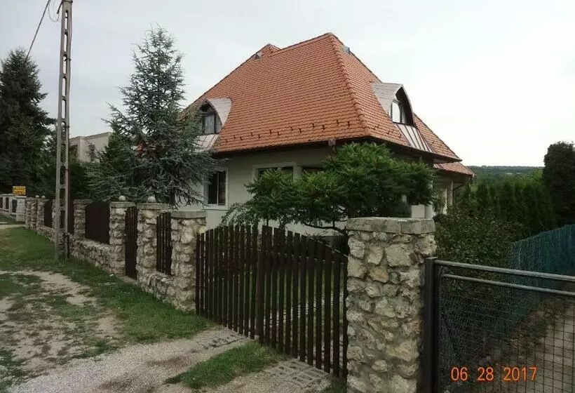 Majatalo Marta Guest House