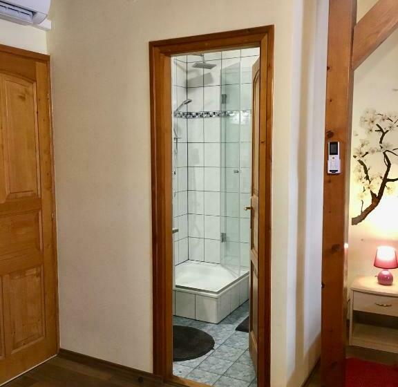 Пансион Marta Guest House