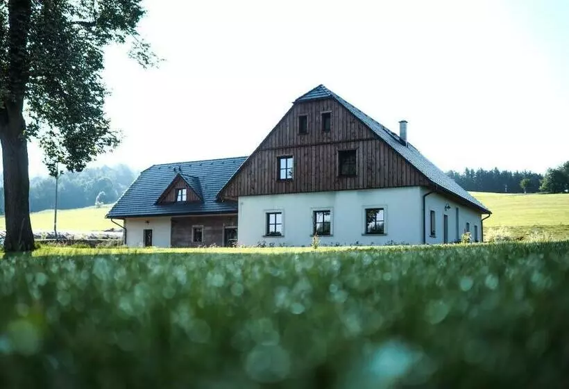 Majatalo Statek Pod Lípou