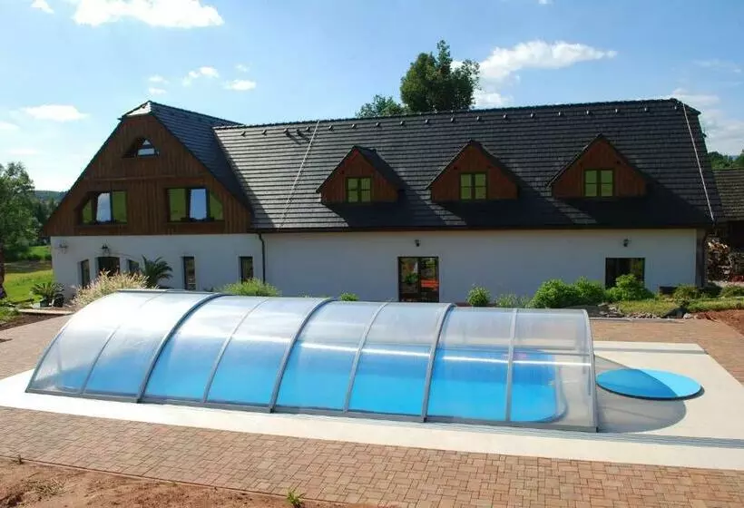 Majatalo Statek Pod Lípou