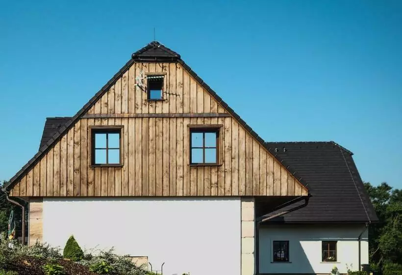 Majatalo Statek Pod Lípou