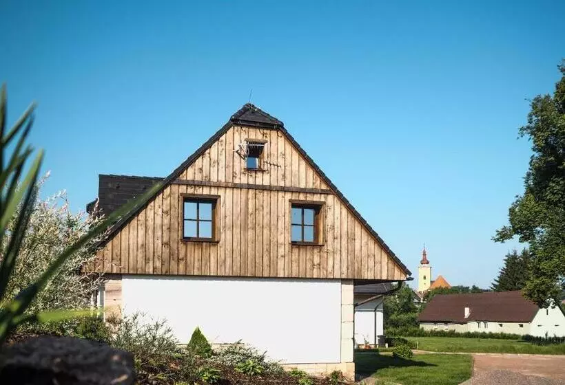 Majatalo Statek Pod Lípou