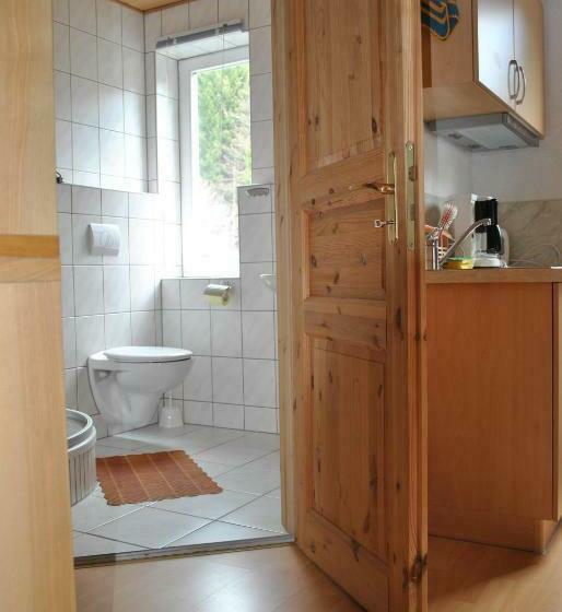 بنسيون Waldhaus Crottendorf