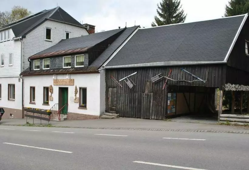 ペンション Waldhaus Crottendorf