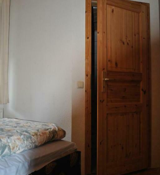 بنسيون Waldhaus Crottendorf