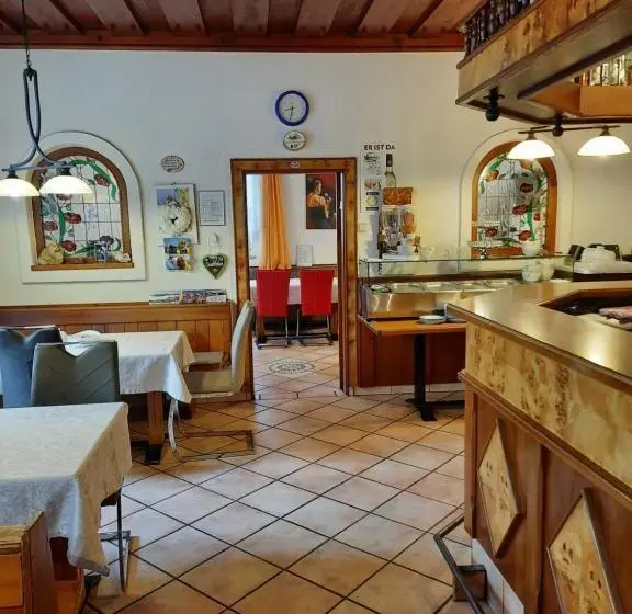 Retkeilymaja Gästehaus Zur Post Heritage Inn