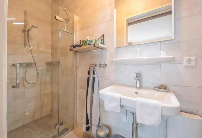 Aamiaismajoitus (B&B) Bnb  T Kraaiennest