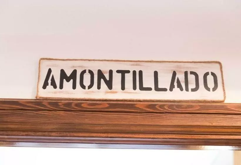 تختخواب و صبحانه Boutique House Lujopobre