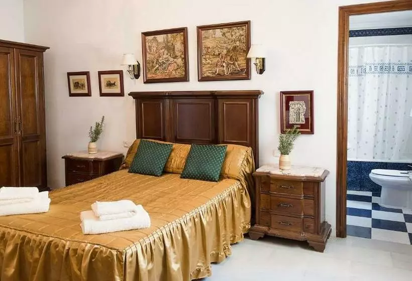 تختخواب و صبحانه Boutique House Lujopobre