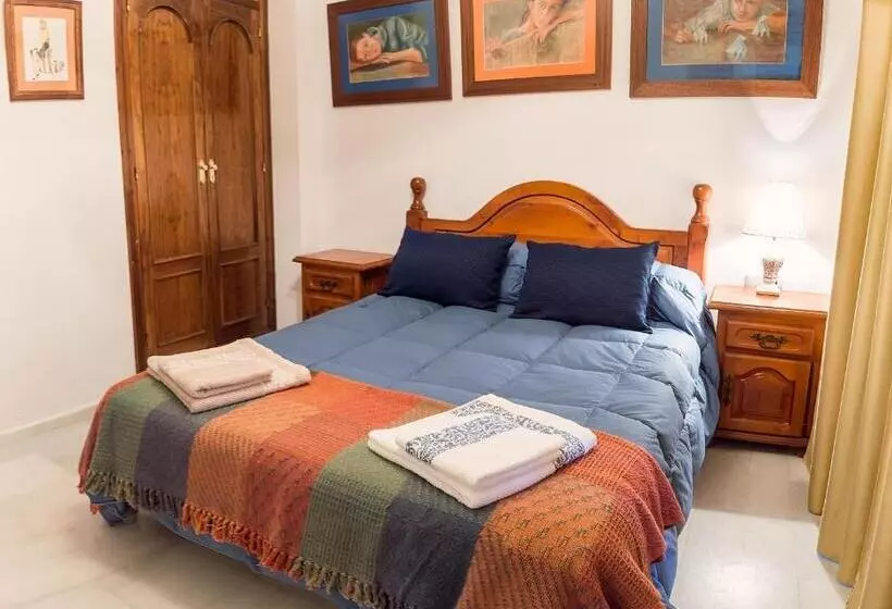 تختخواب و صبحانه Boutique House Lujopobre