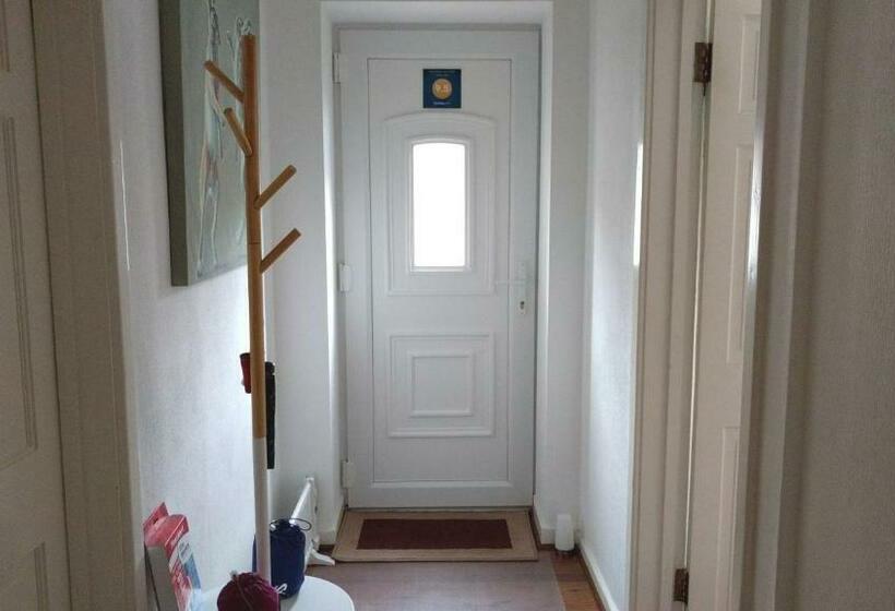 צימר Hazler Lodge