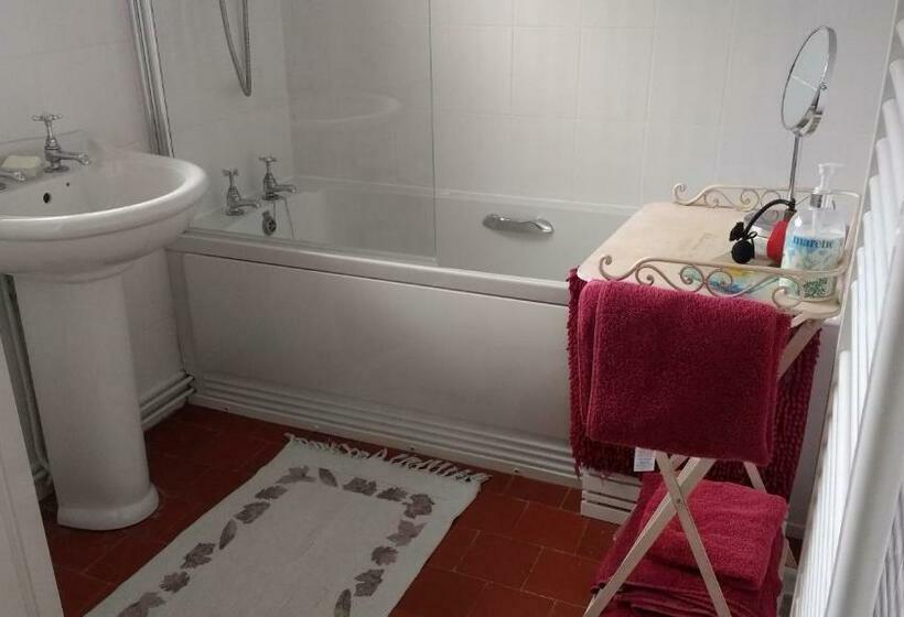 צימר Hazler Lodge