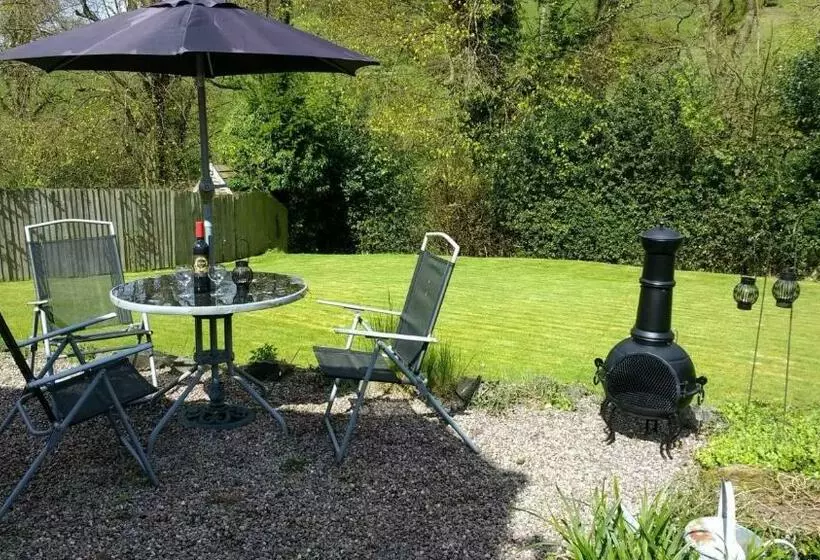 Aamiaismajoitus (B&B) Hazler Lodge