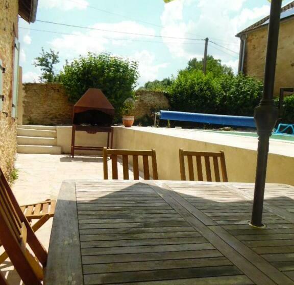 ベッドアンドブレックファースト La Fralinette