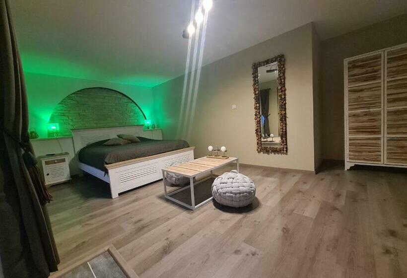 ベッドアンドブレックファースト La Fralinette