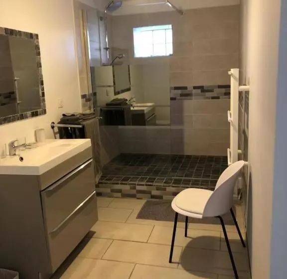 ベッドアンドブレックファースト La Fralinette