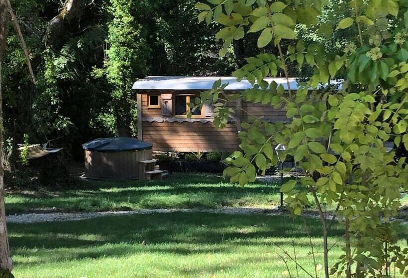 ベッドアンドブレックファースト La Fralinette