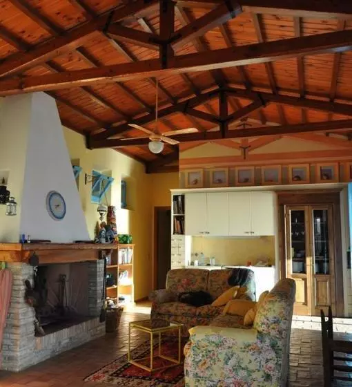 ホテル Agriturismo Rifugiomare