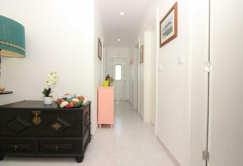 پانسیون Alojamento Das Fontes