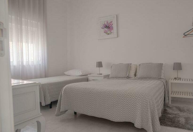 پانسیون Alojamento Das Fontes