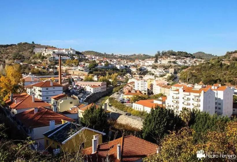 Majatalo Alojamento Das Fontes