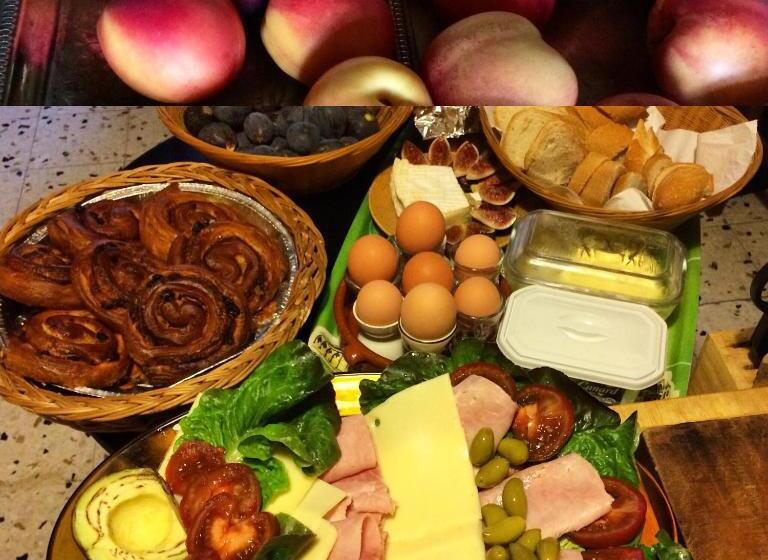 פנסיון Chez Les Artistes