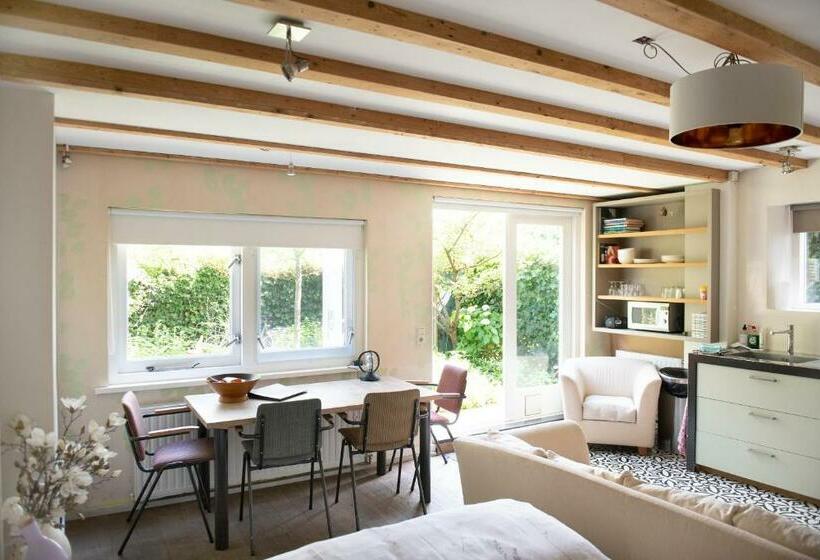 بنسيون Family House Amsterdam