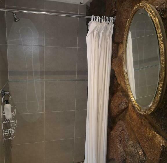 פנסיון Mimosa Guesthouse