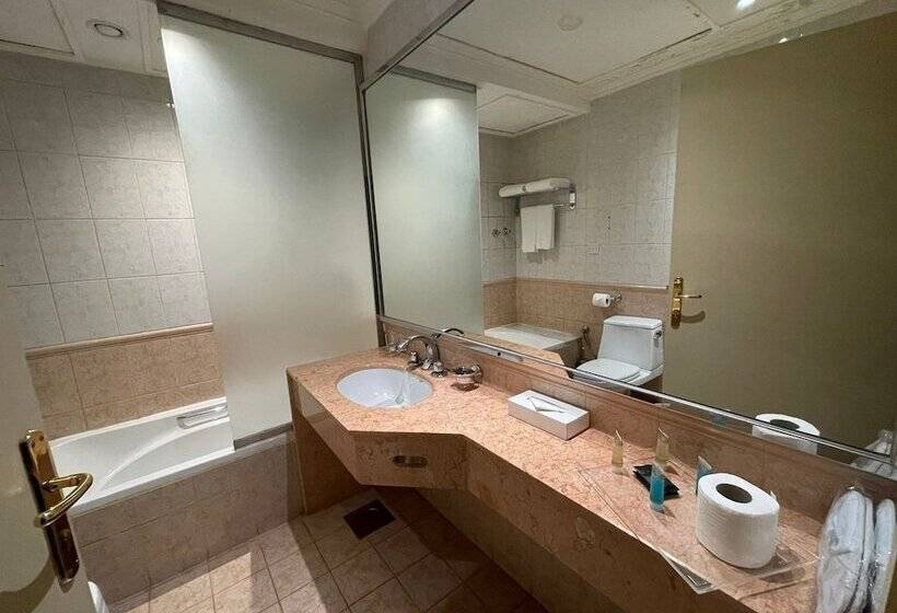 Al Diafah Hotel Suites