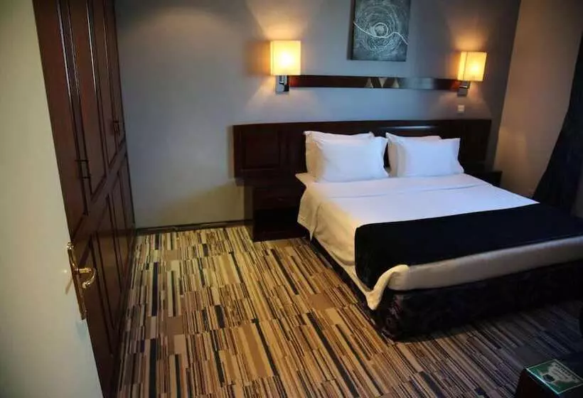 Al Diafah Hotel Suites