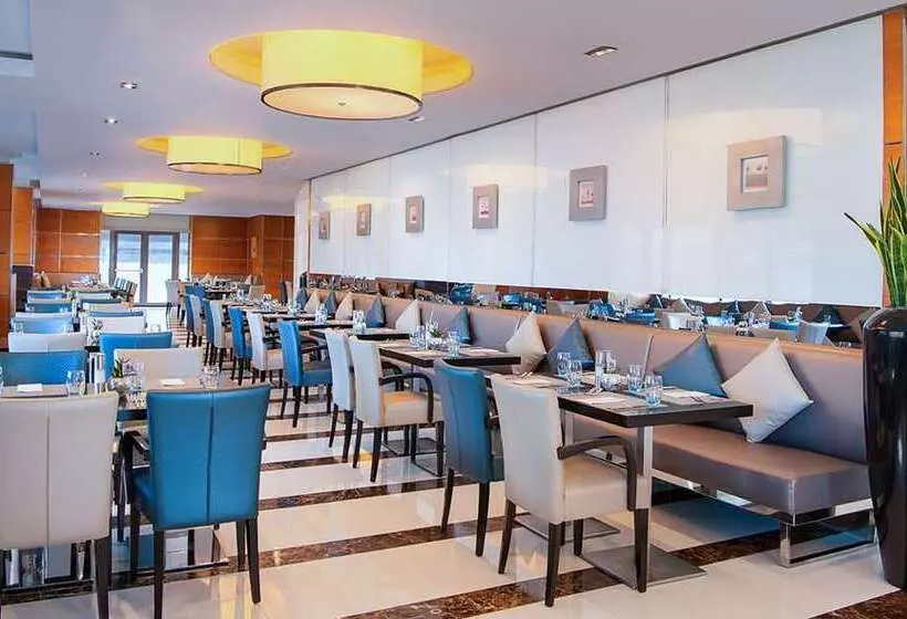 Hilton Dubai The Walk