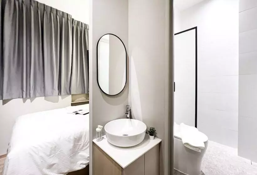 Coliwoo Hotel Gay World