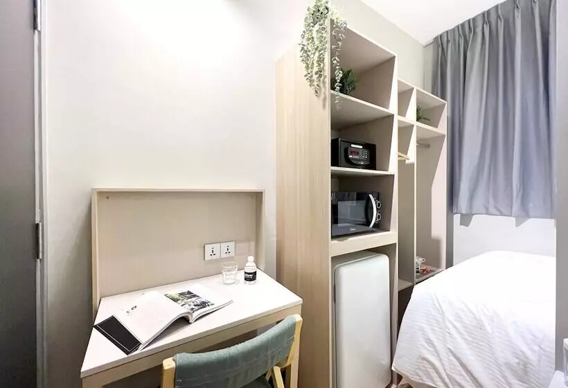 Coliwoo Hotel Gay World