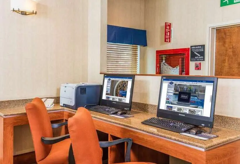 Hotelli Hampton Inn By Hilton Queretaro Tecnologico