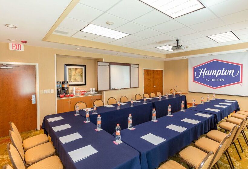 هتل Hampton Inn By Hilton Queretaro Tecnologico