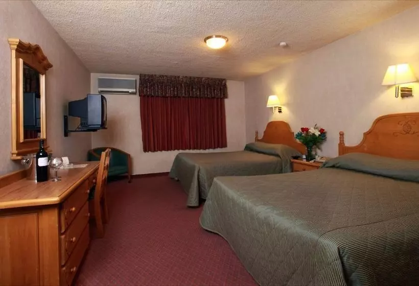 Hotel La Villa De Zaragoza