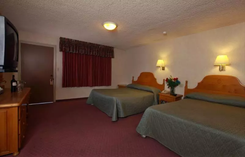 Hotel La Villa De Zaragoza