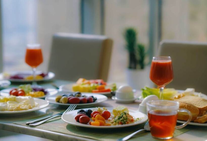 ホテル Nour Al Thuria