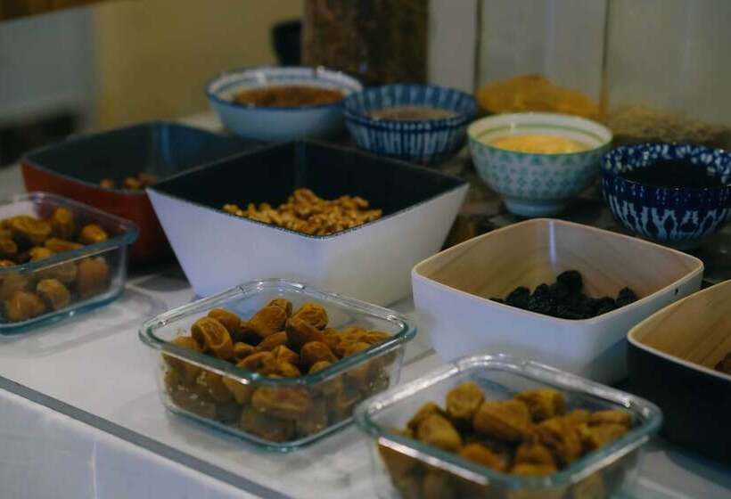 ホテル Nour Al Thuria