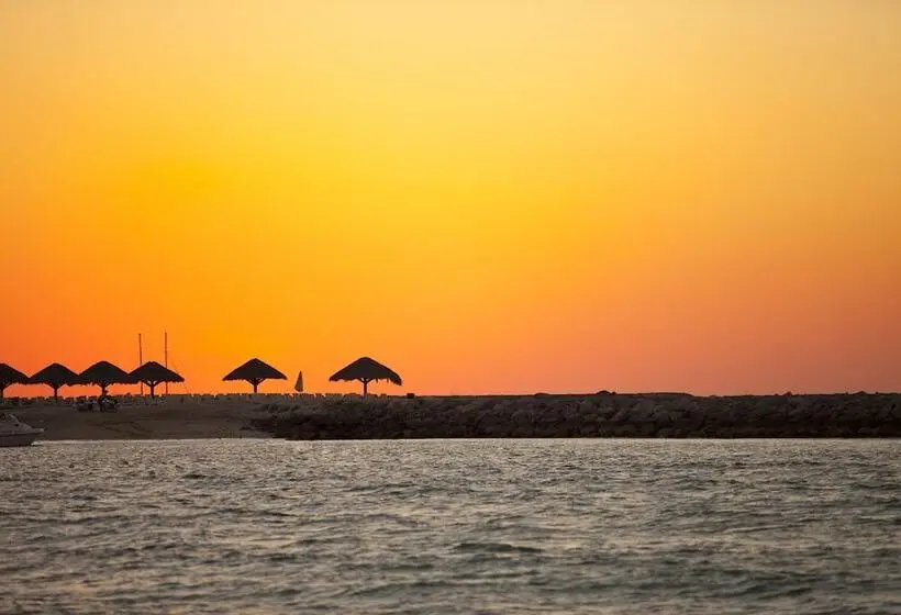 Lomakeskus Rixos Al Mairid Ras Al Khaimah